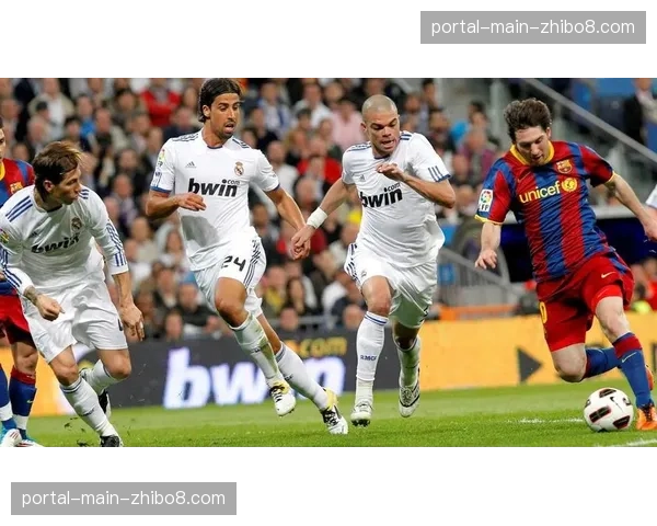 财务报告显示:西甲上赛季总收入创新高,但俱乐部总债务同步增长 财务报告显示:西甲上赛季总收入创新高,但俱乐部总债务同步增长